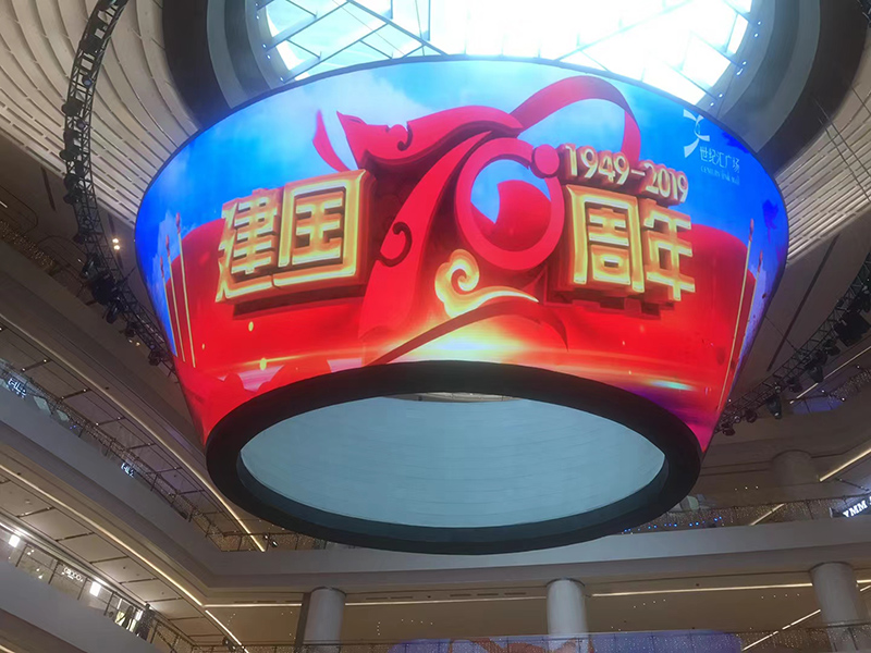 公司花20萬裝修的會議室，竟被客戶吐槽‘像網吧’？高級感會議室的屏幕選擇秘訣”